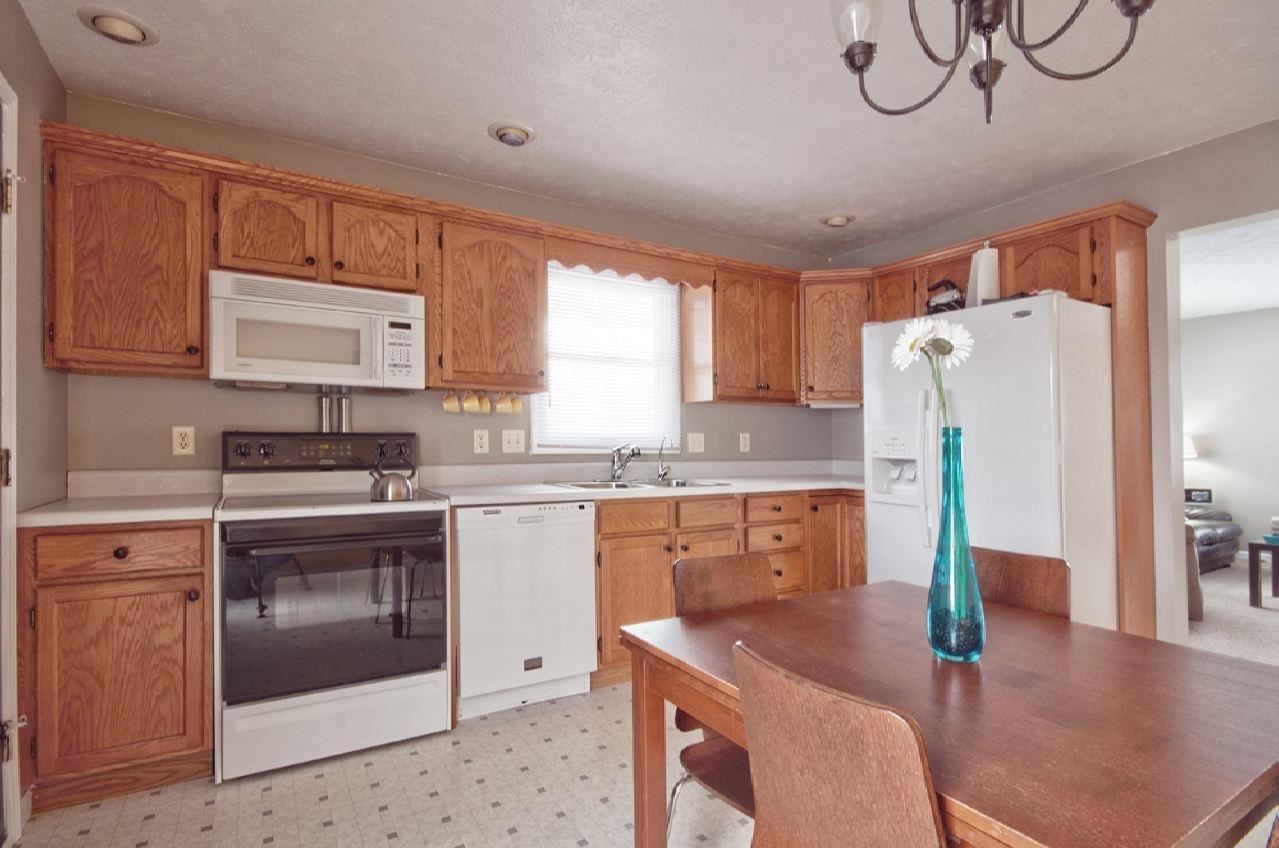 2020 Nathan Ln, Goshen, IN 46528 photo 9