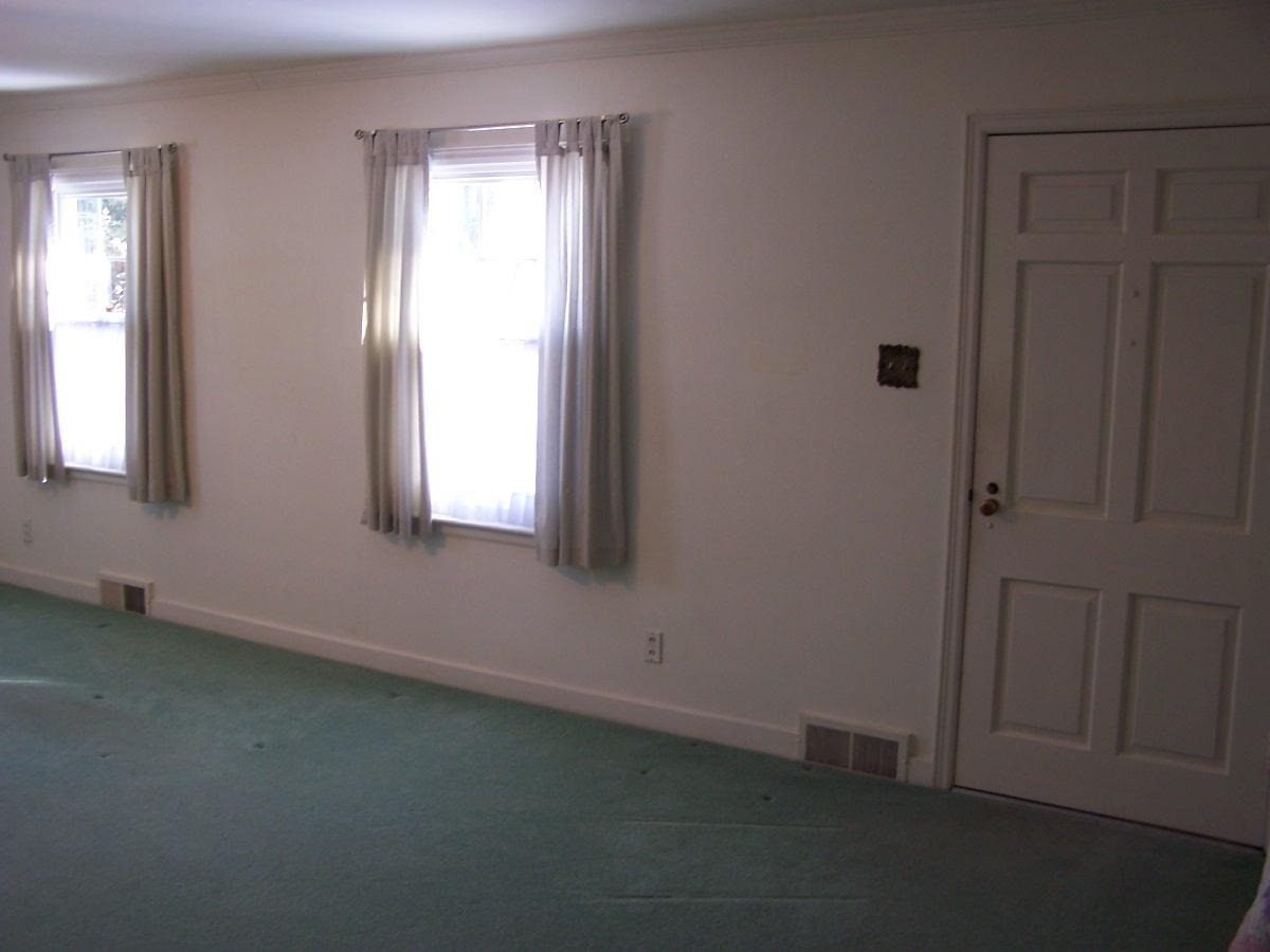 120 E Walnut St, Princeton, IN 47670 photo 5