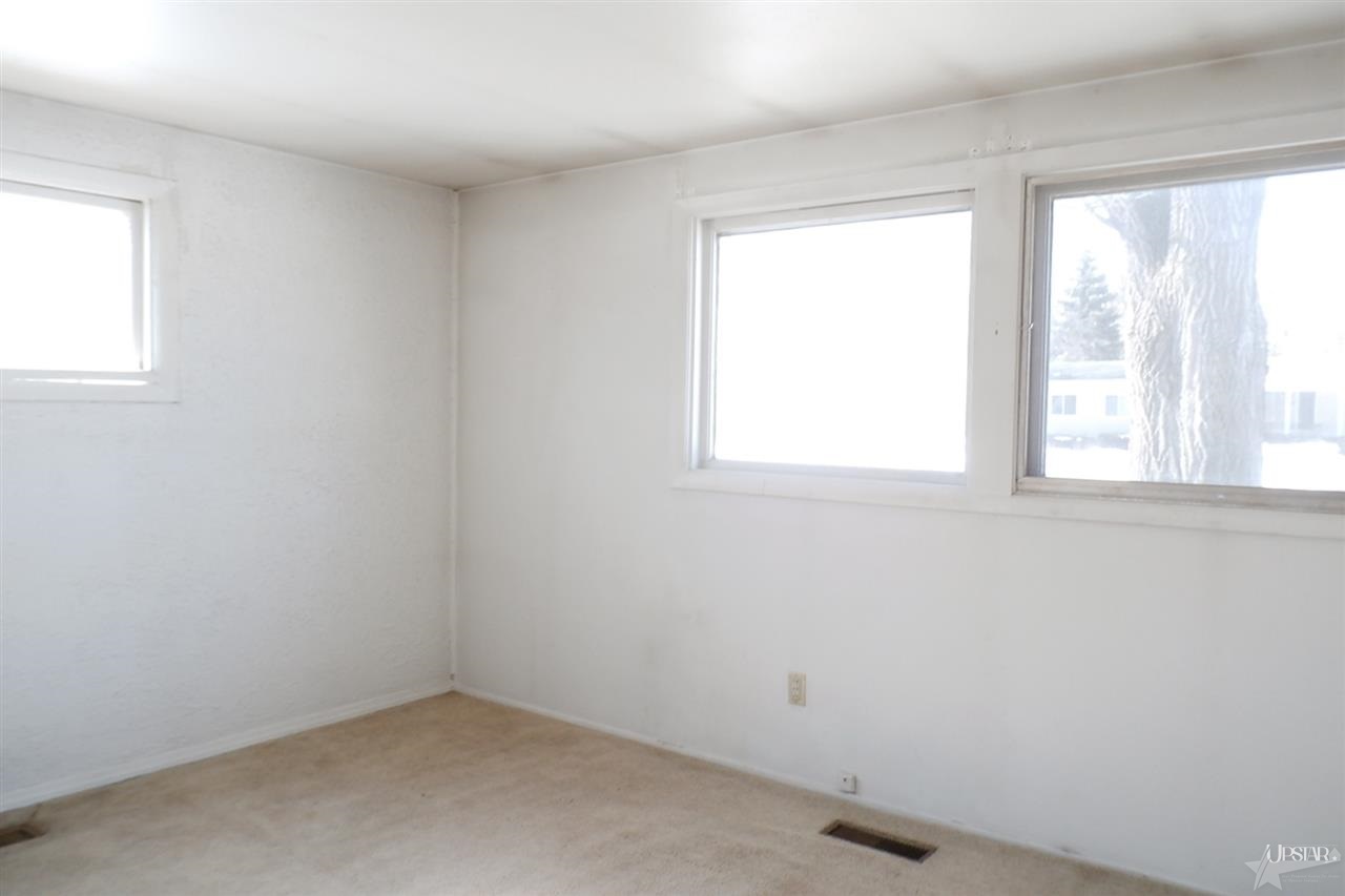 5921 Allendale Dr, Fort Wayne, IN 46809 photo 9