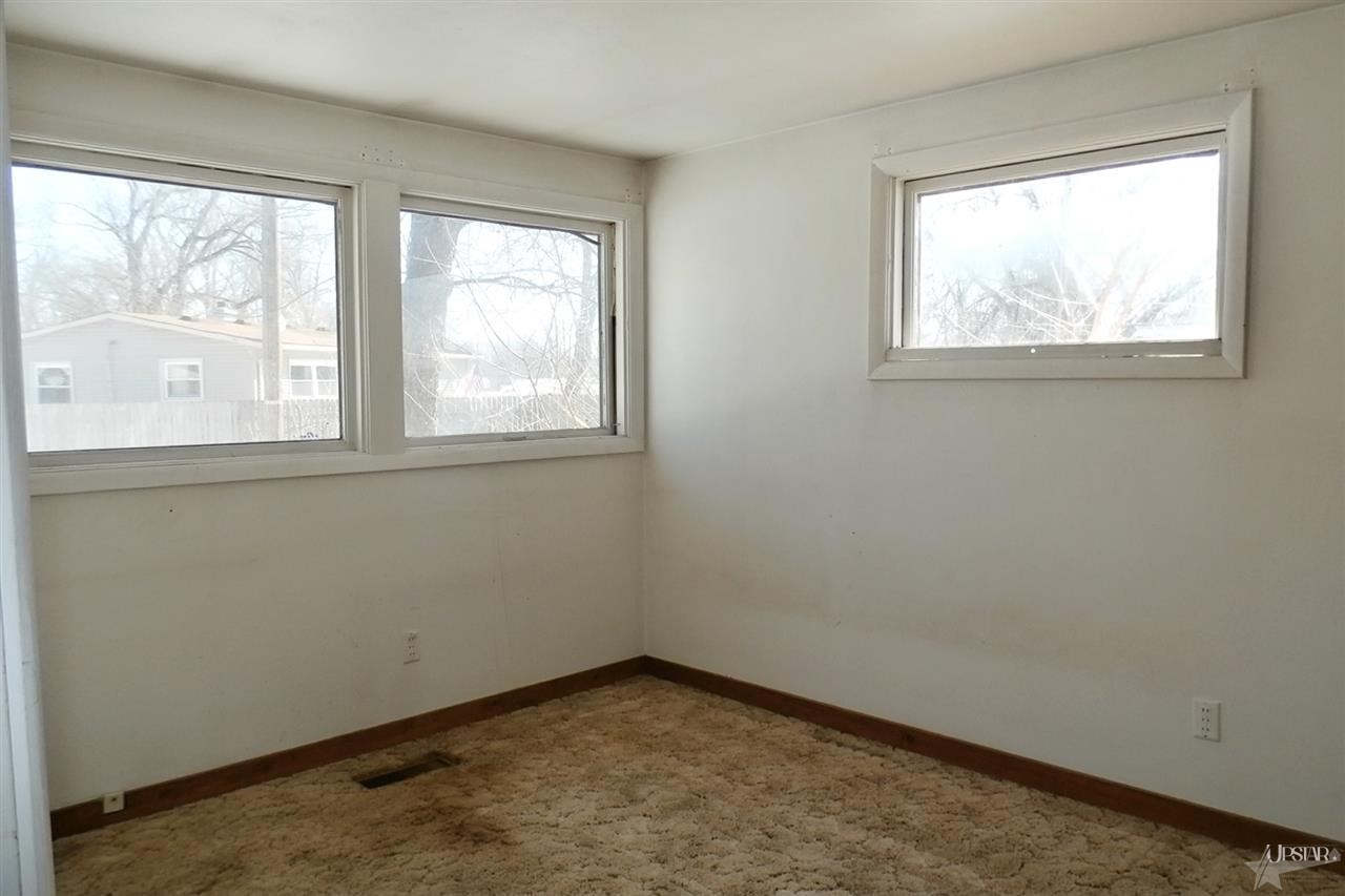 5921 Allendale Dr, Fort Wayne, IN 46809 photo 10