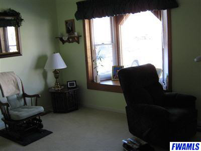 49 Sunset Dr, Bluffton, IN 46714 photo 3