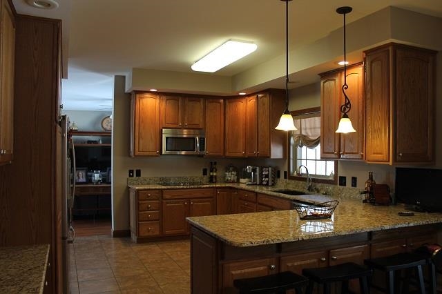 446 E Fourth St, Williamsport, IN 47993 photo 5