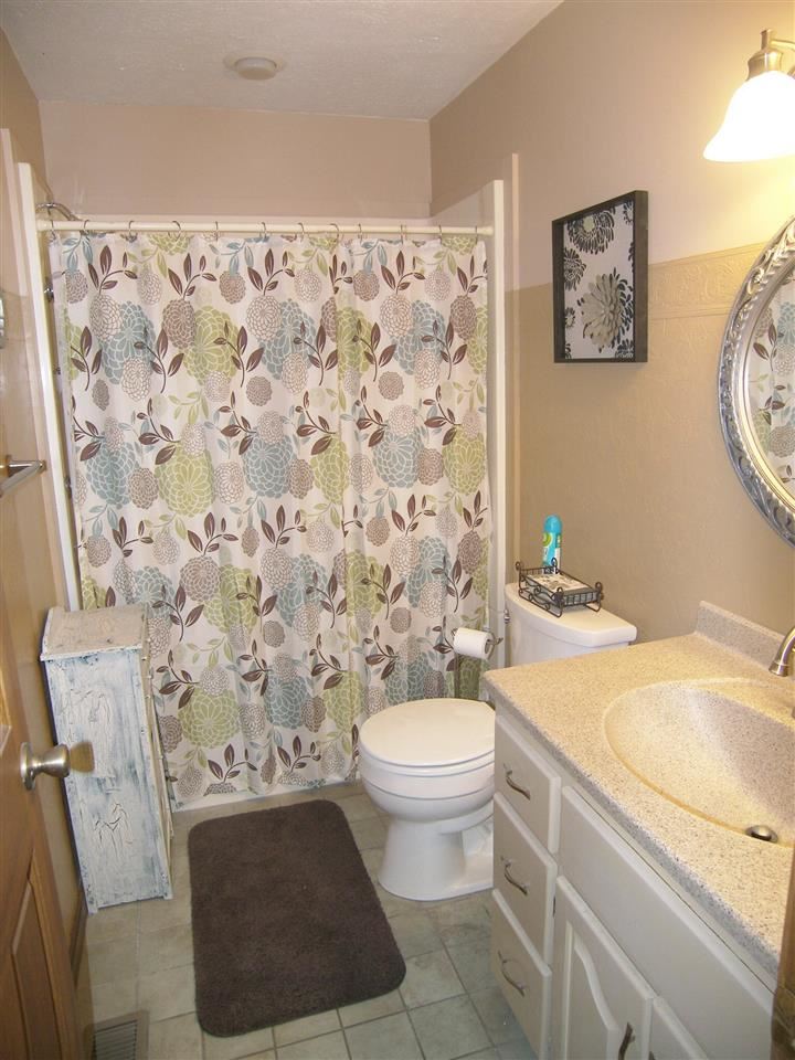 617 S 800 E, Greentown, IN 46936 photo 8