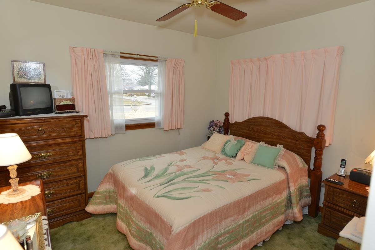 3518 Pollack Ave, Evansville, IN 47714 photo 9