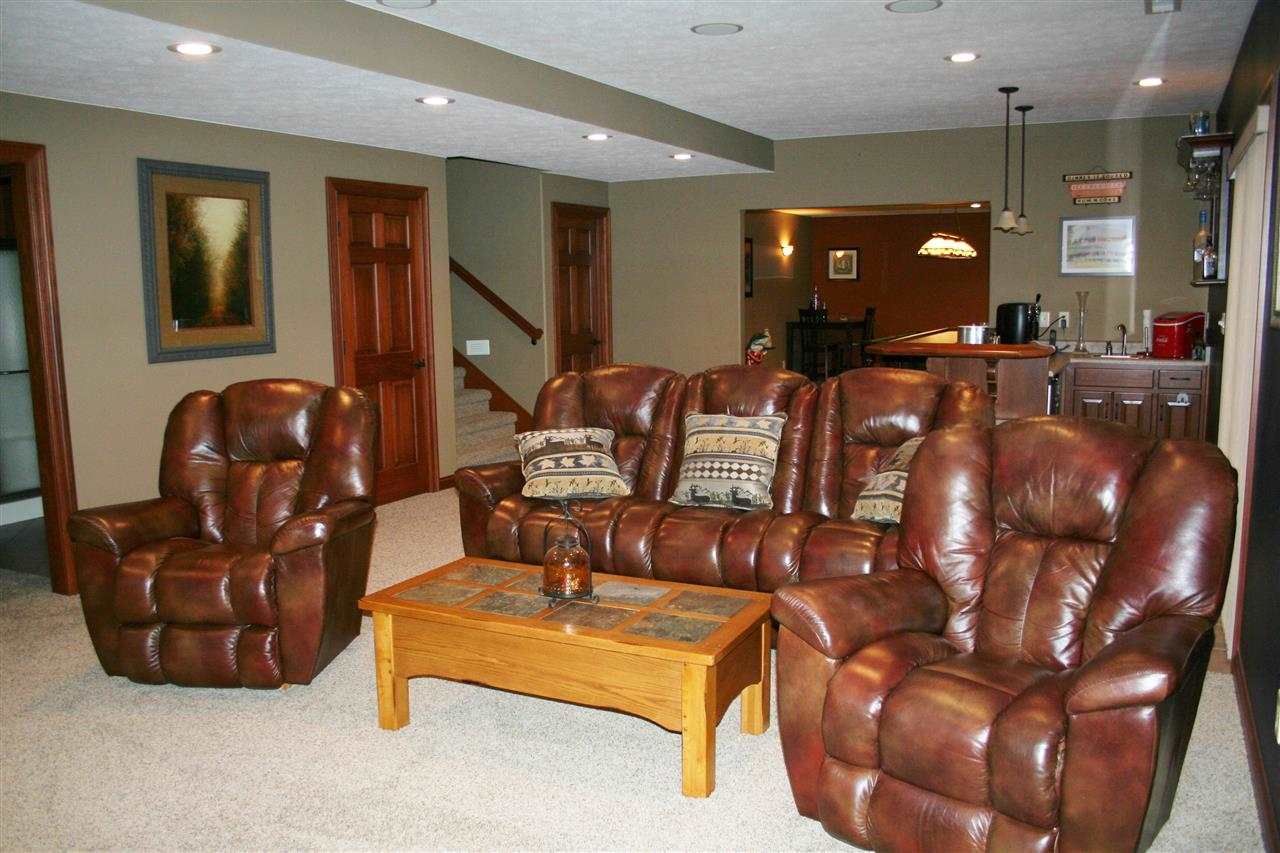 2927 E Lake Tahoe Trl, Warsaw, IN 46582 photo 14