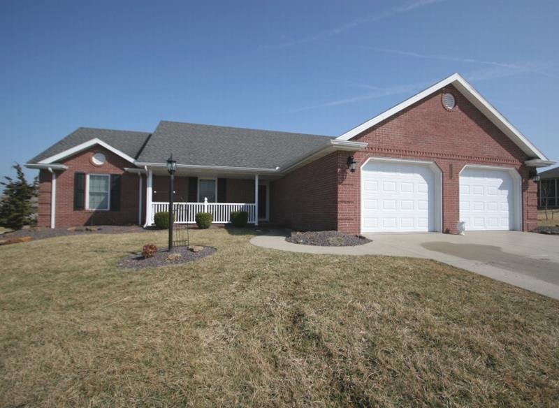 2229 N Anya Ct, Huntingburg, IN 47542 photo 1