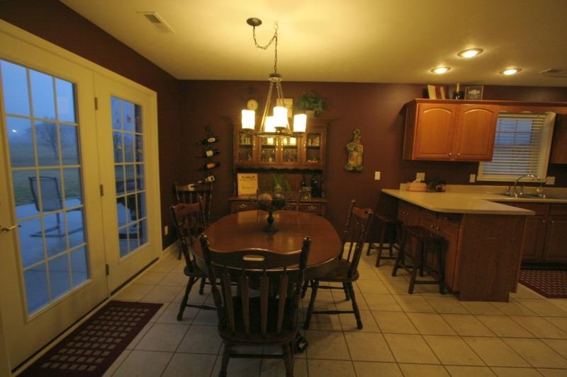 2229 N Anya Ct, Huntingburg, IN 47542 photo 12