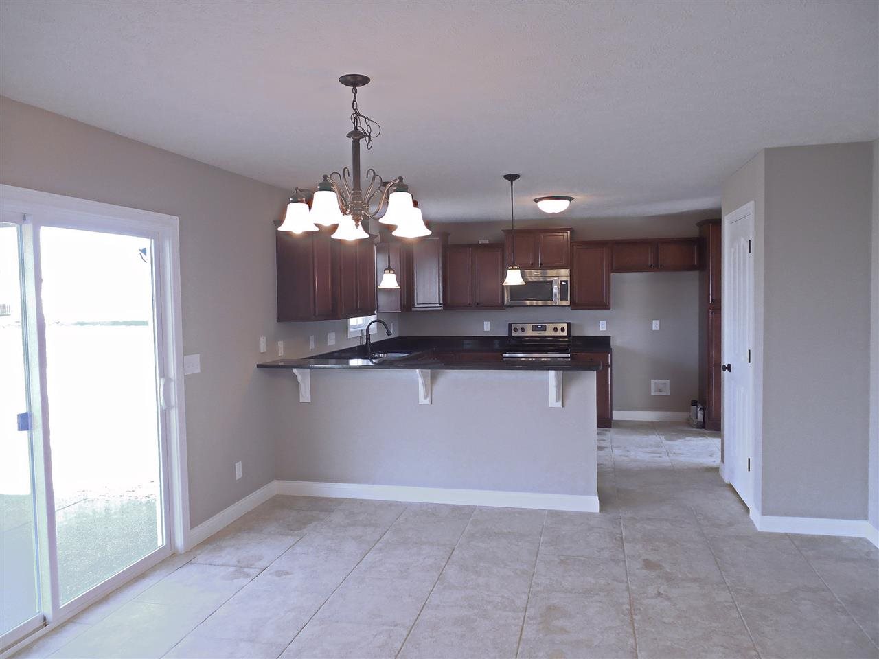 8817 Hedgewood Ct, Evansville, IN 47725 photo 6