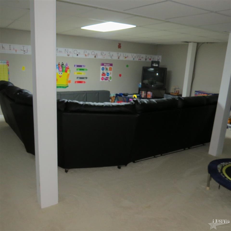 16327 Sunflower Ave, Goshen, IN 46526 photo 13