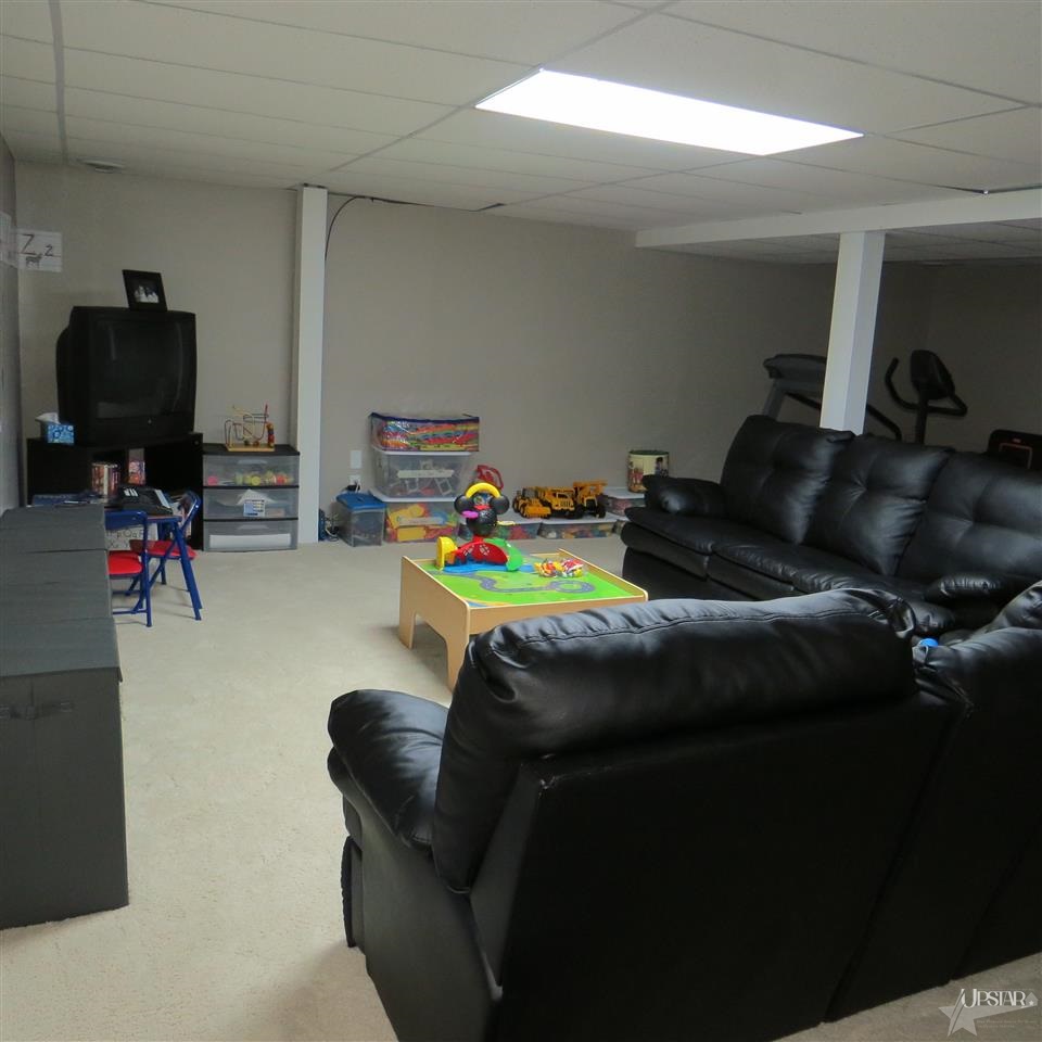 16327 Sunflower Ave, Goshen, IN 46526 photo 12