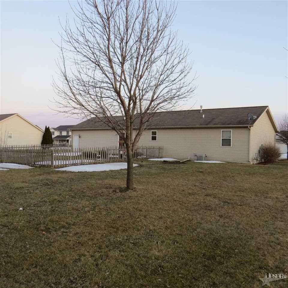 16327 Sunflower Ave, Goshen, IN 46526 photo 16