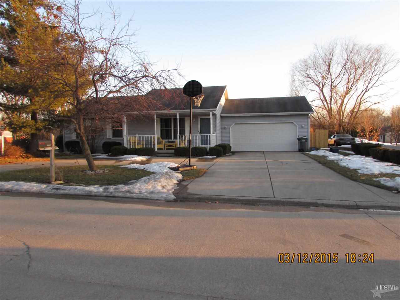 20590 Meadow Ln, Goshen, IN 46528 photo 1