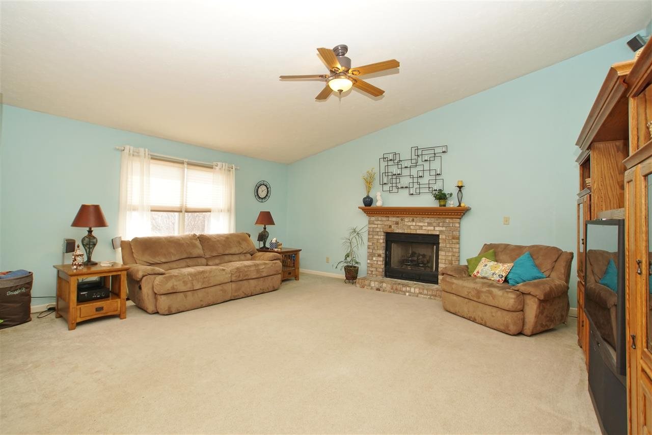 1427 Sunflower Ct, Greentown, IN 46936 photo 10