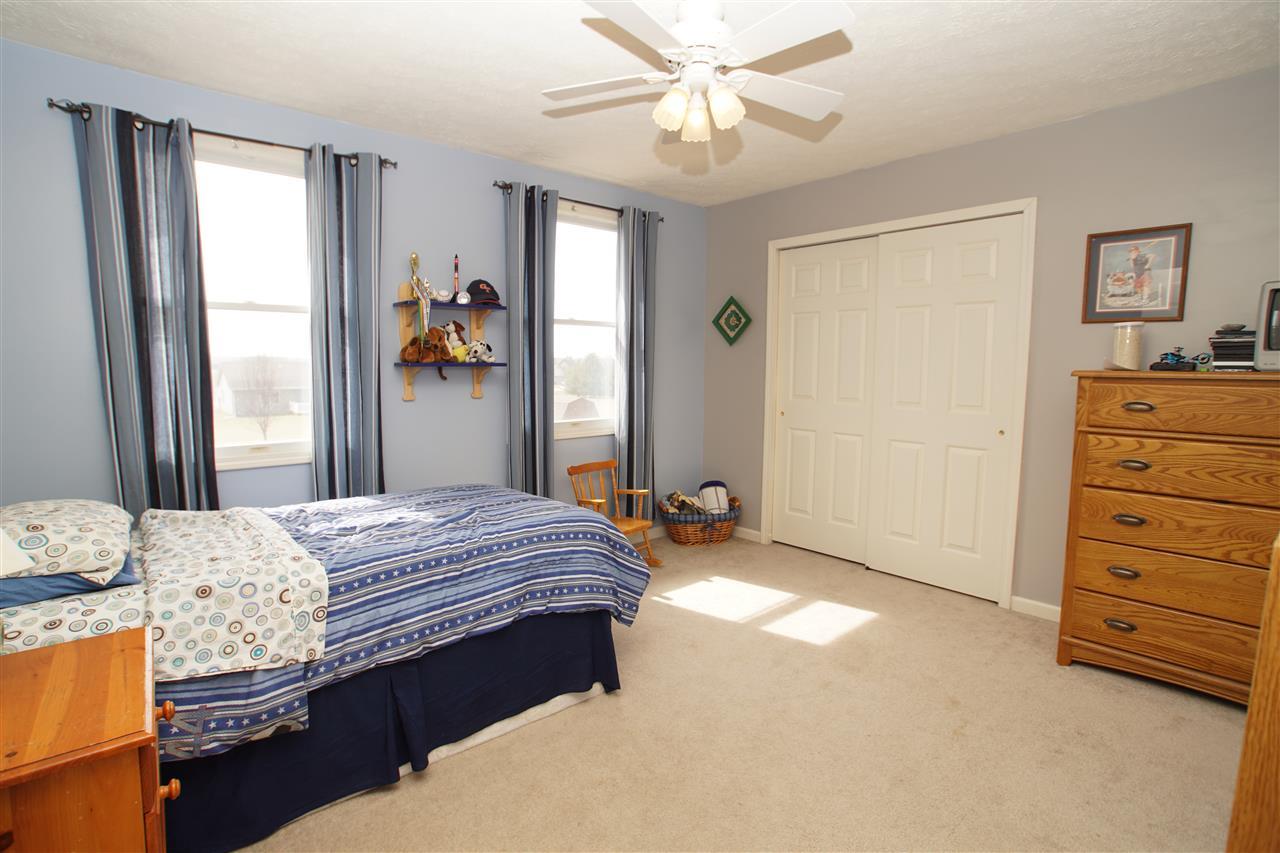 1427 Sunflower Ct, Greentown, IN 46936 photo 16
