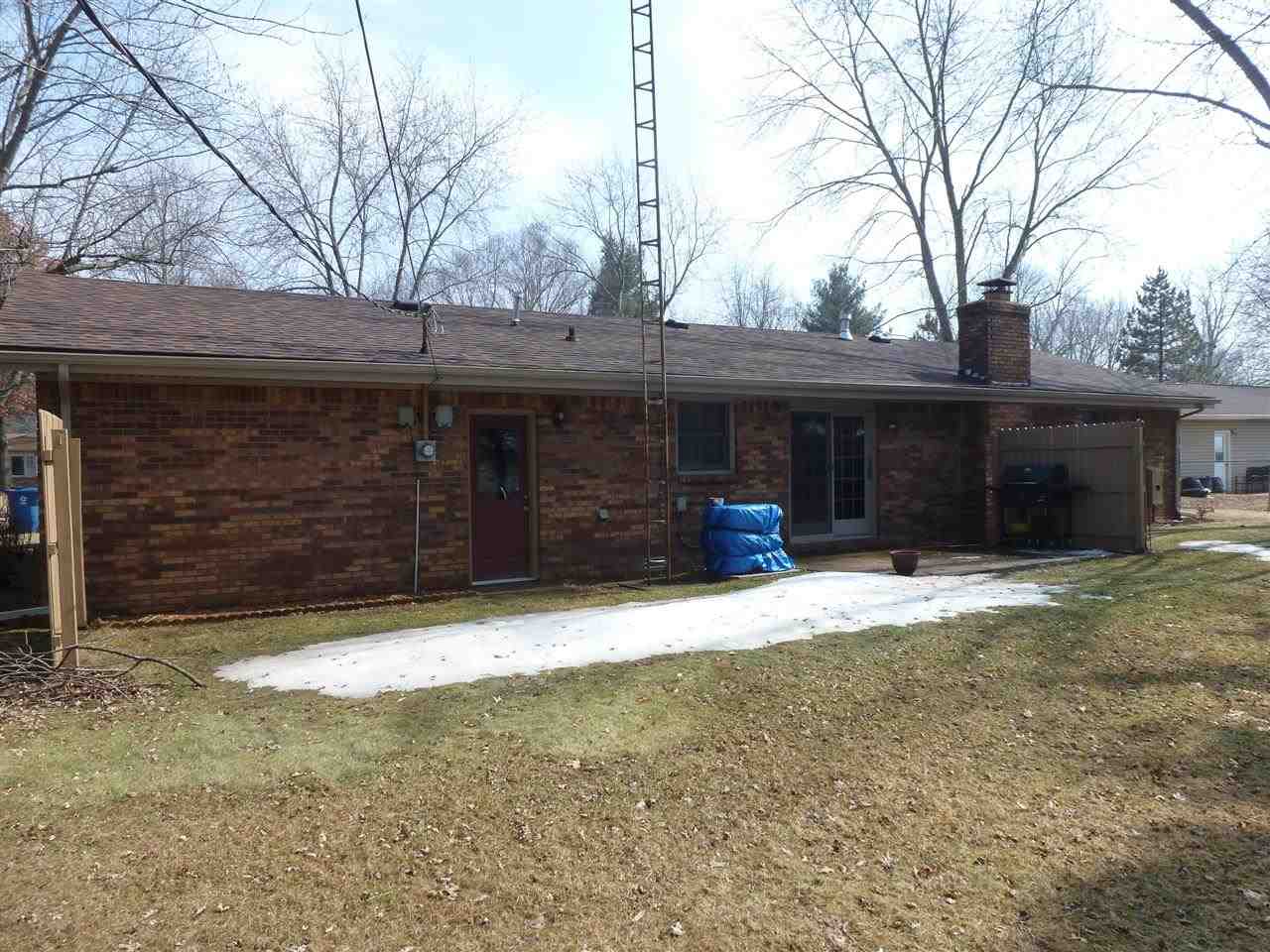 512 Raleigh Rd, Galveston, IN 46932 photo 3
