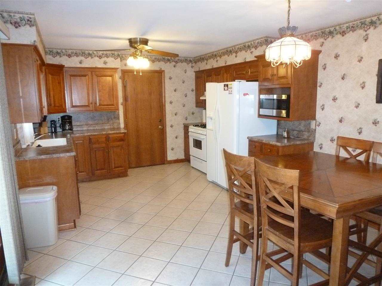 512 Raleigh Rd, Galveston, IN 46932 photo 9
