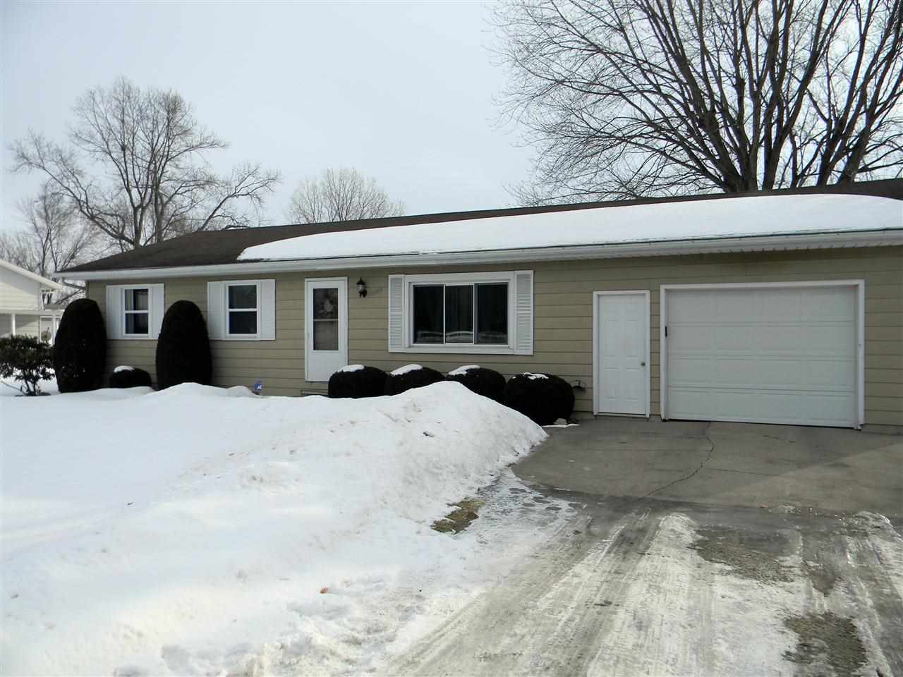 57154 County Road 35, Middlebury, IN 46540 photo 1