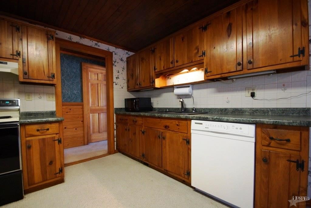 11213 Schlatter Rd, Spencerville, IN 46788 photo 11
