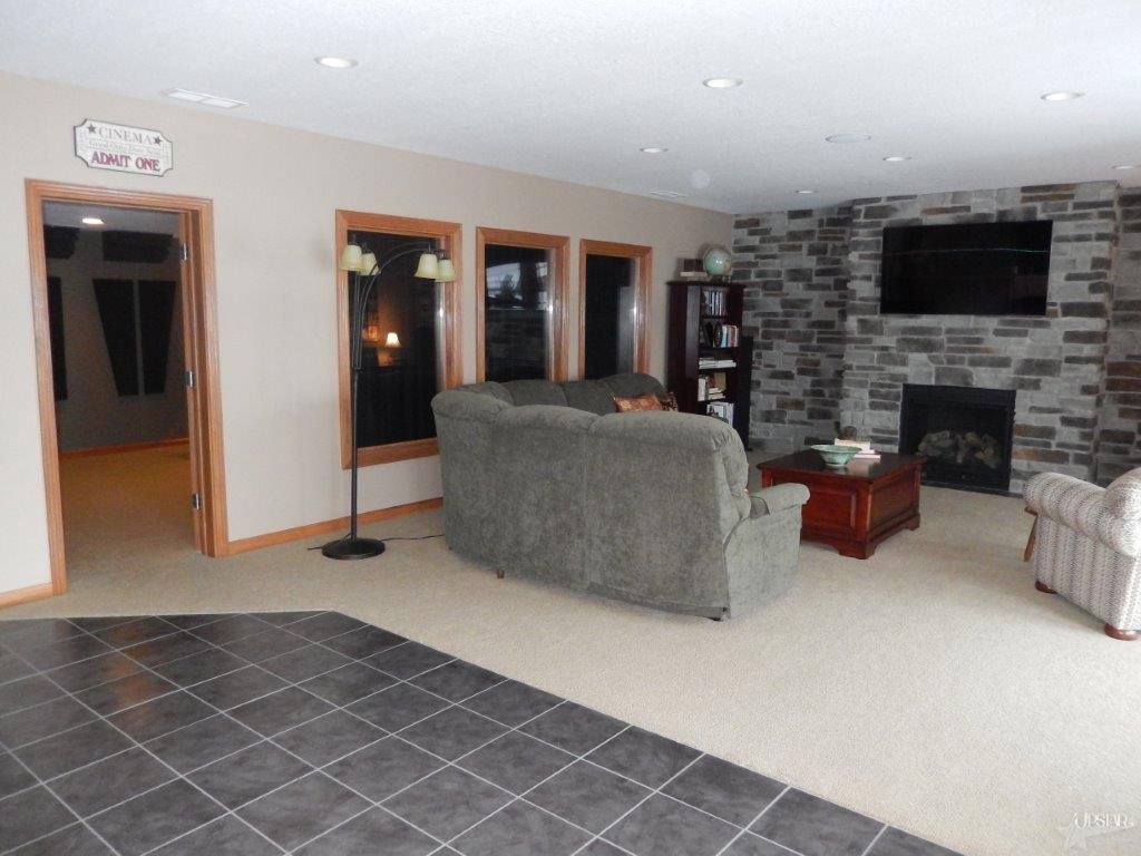 15608 Chilkat Trl, Huntertown, IN 46748 photo 23