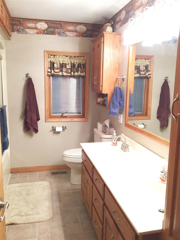 6484 S 390 E, Wabash, IN 46992 photo 9