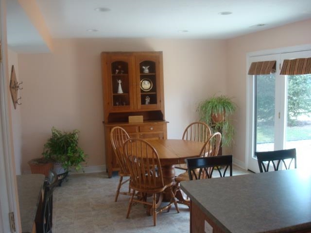 405 Mcintosh Ave, Kendallville, IN 46755 photo 7