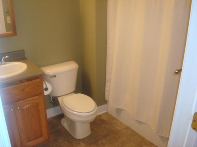 405 Mcintosh Ave, Kendallville, IN 46755 photo 10