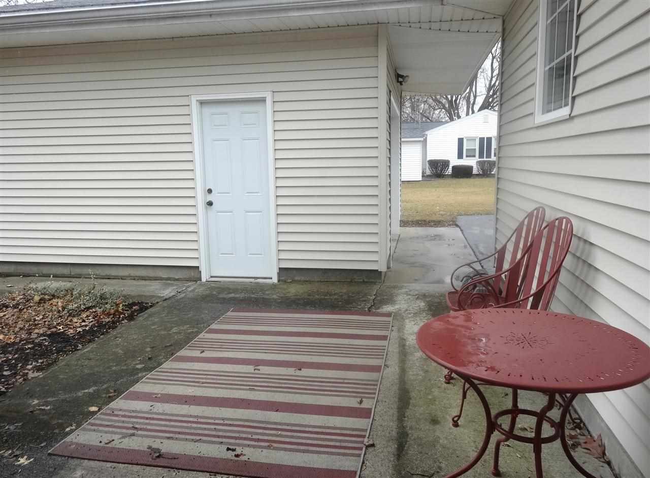 219 E Davis, Sweetser, IN 46987 photo 17