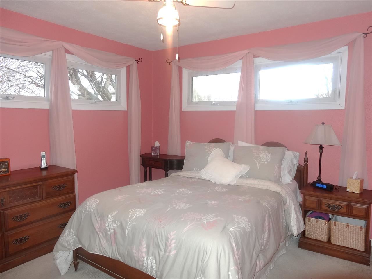 219 E Davis, Sweetser, IN 46987 photo 11