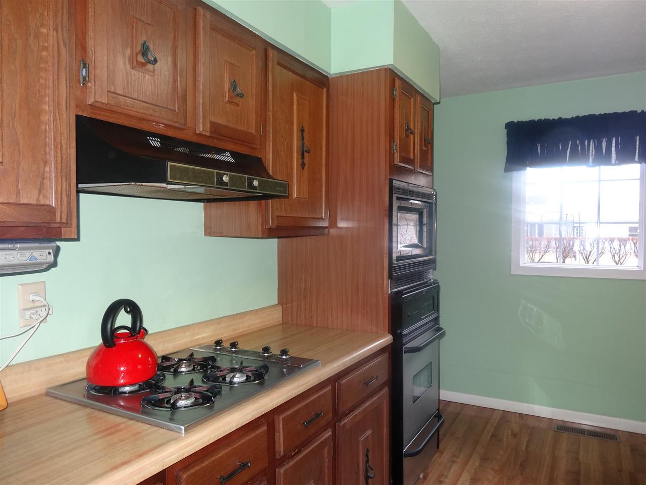 219 E Davis, Sweetser, IN 46987 photo 5