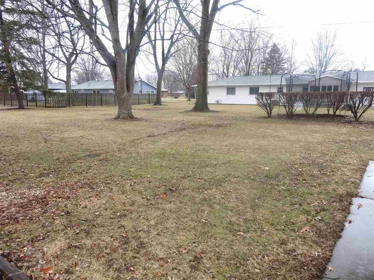 219 E Davis, Sweetser, IN 46987 photo 19