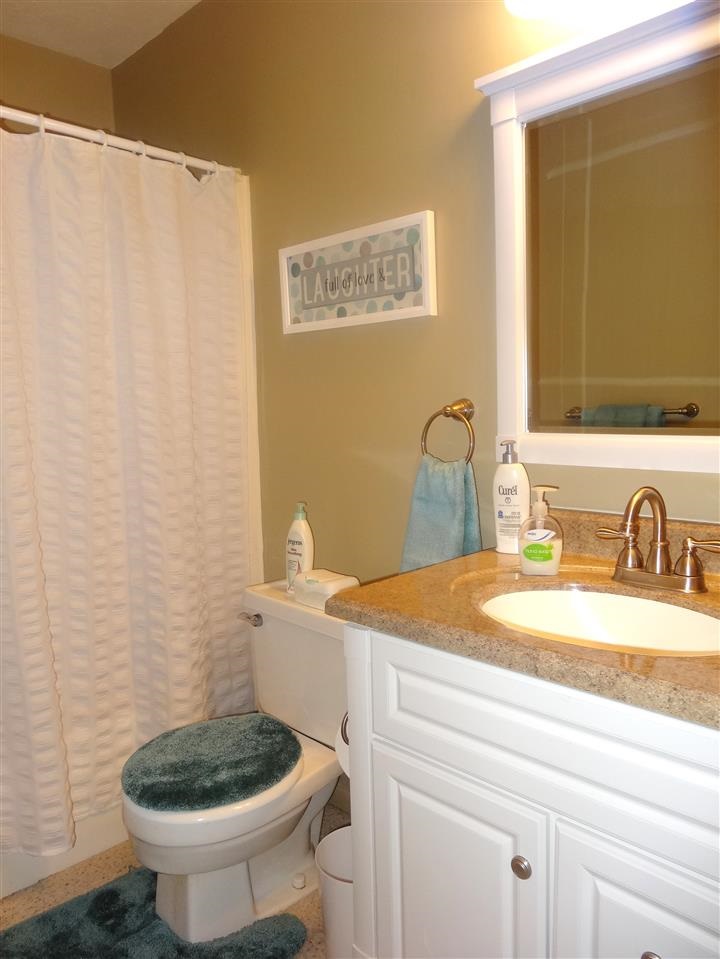 219 E Davis, Sweetser, IN 46987 photo 16