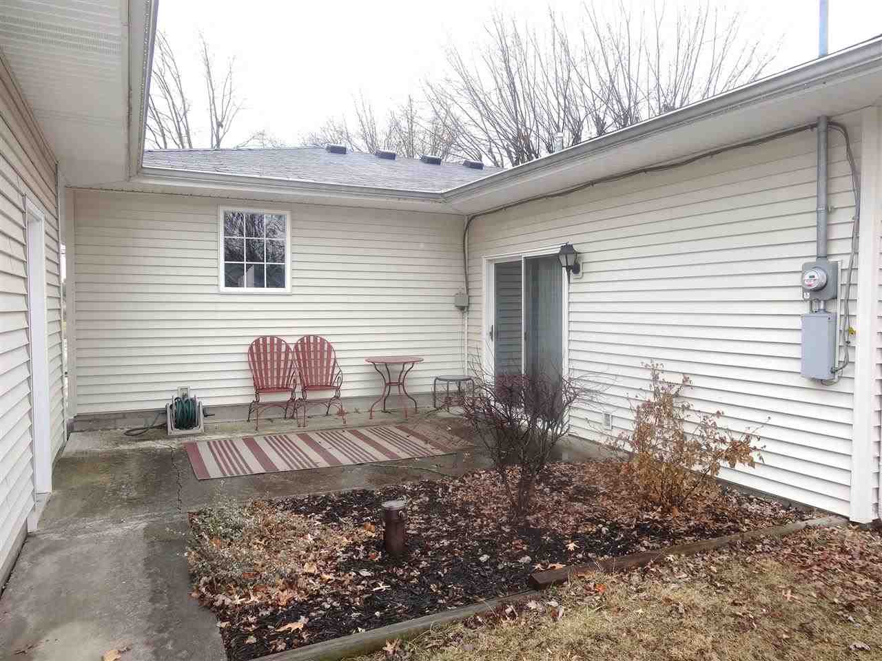 219 E Davis, Sweetser, IN 46987 photo 21