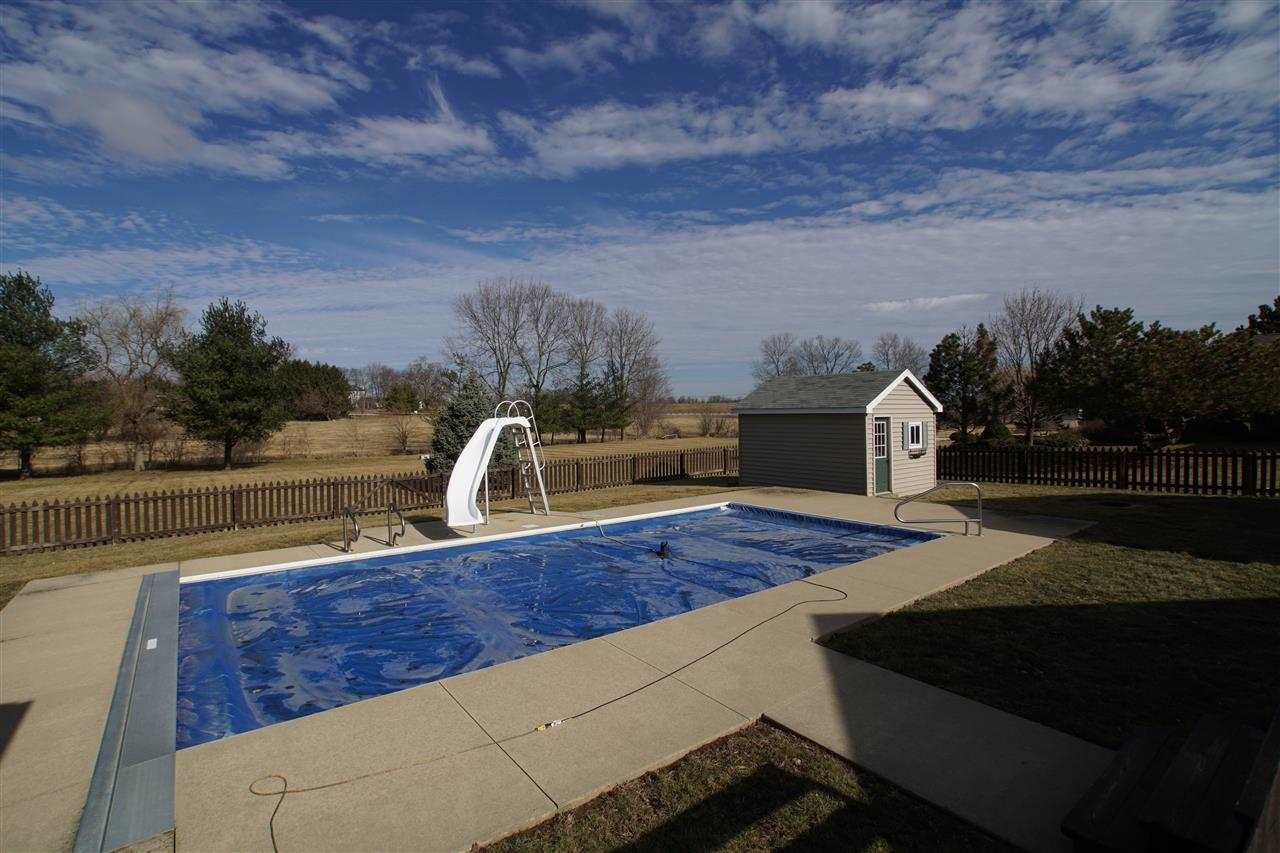 301 Meadows Dr, Greentown, IN 46936 photo 24
