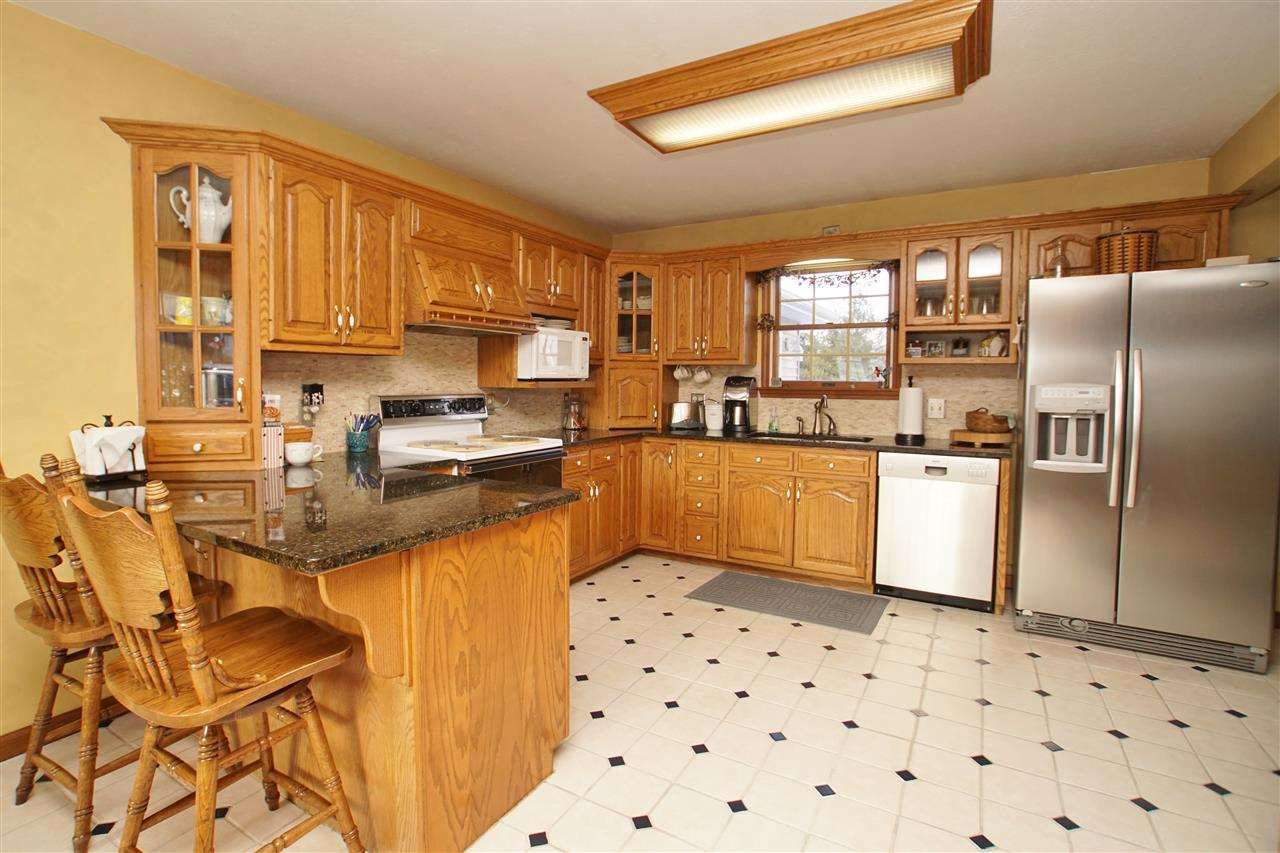 301 Meadows Dr, Greentown, IN 46936 photo 6