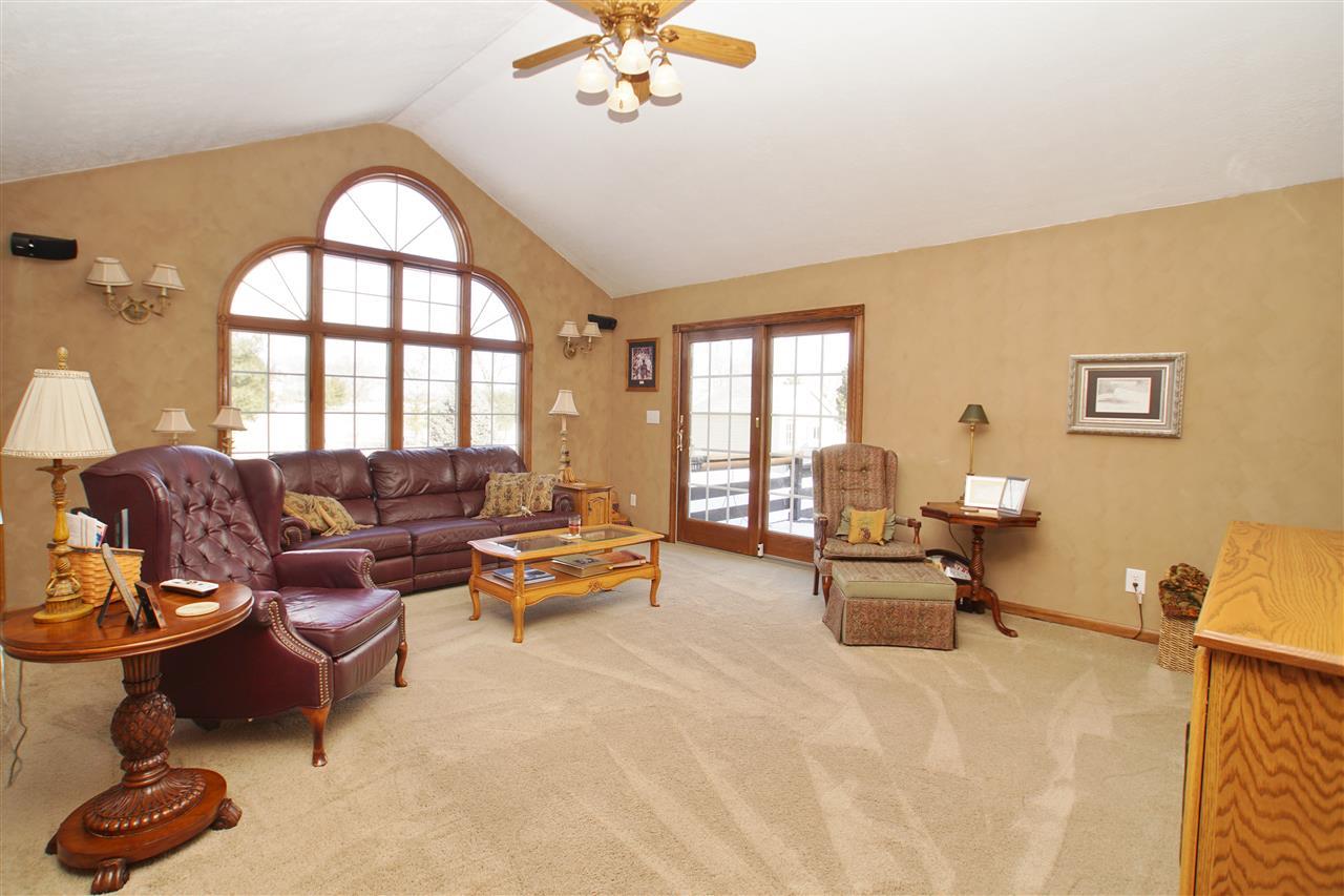 301 Meadows Dr, Greentown, IN 46936 photo 7