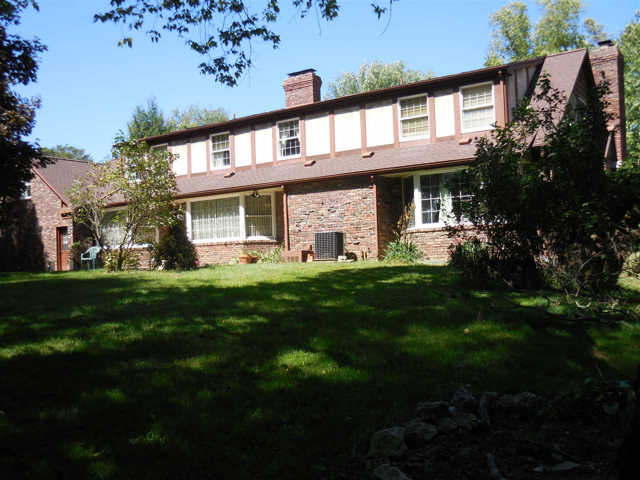 5101 Canterbury Ln, Logansport, IN 46947 photo 1