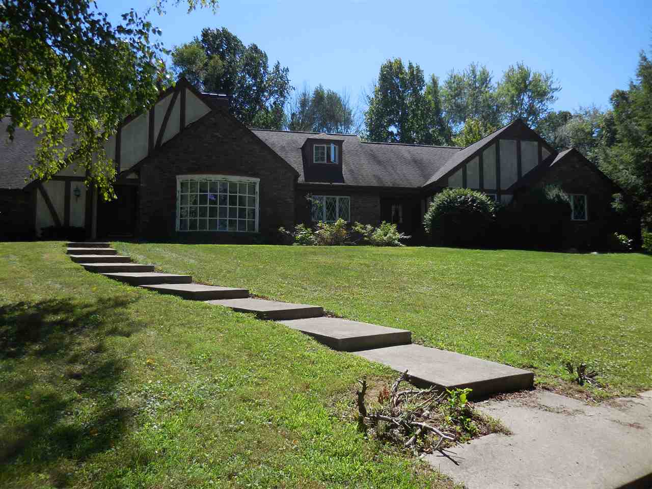 5101 Canterbury Ln, Logansport, IN 46947 photo 4