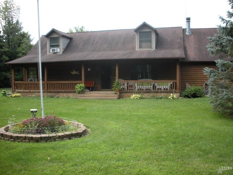 520 E Morse, Markle, IN 46770 photo 1