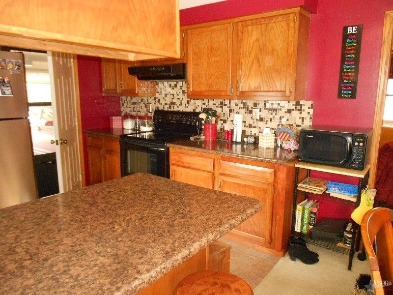 520 E Morse, Markle, IN 46770 photo 7