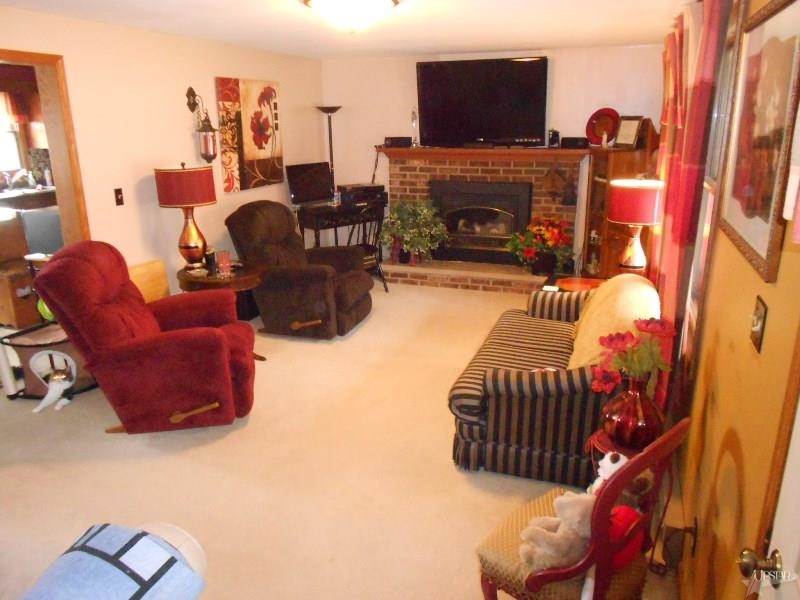 520 E Morse, Markle, IN 46770 photo 6