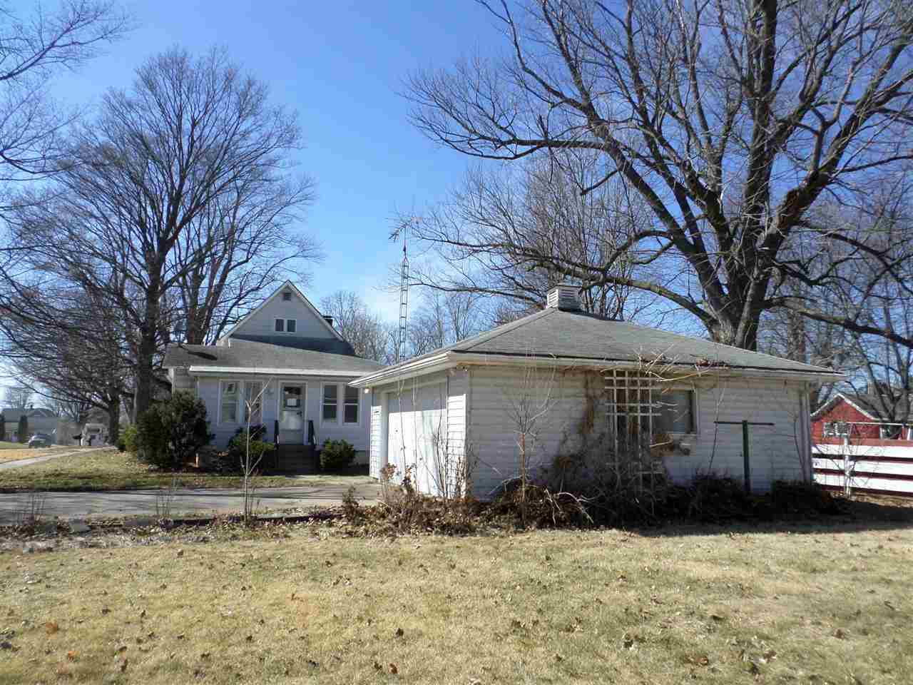 200 High St, Wakarusa, IN 46573 photo 25
