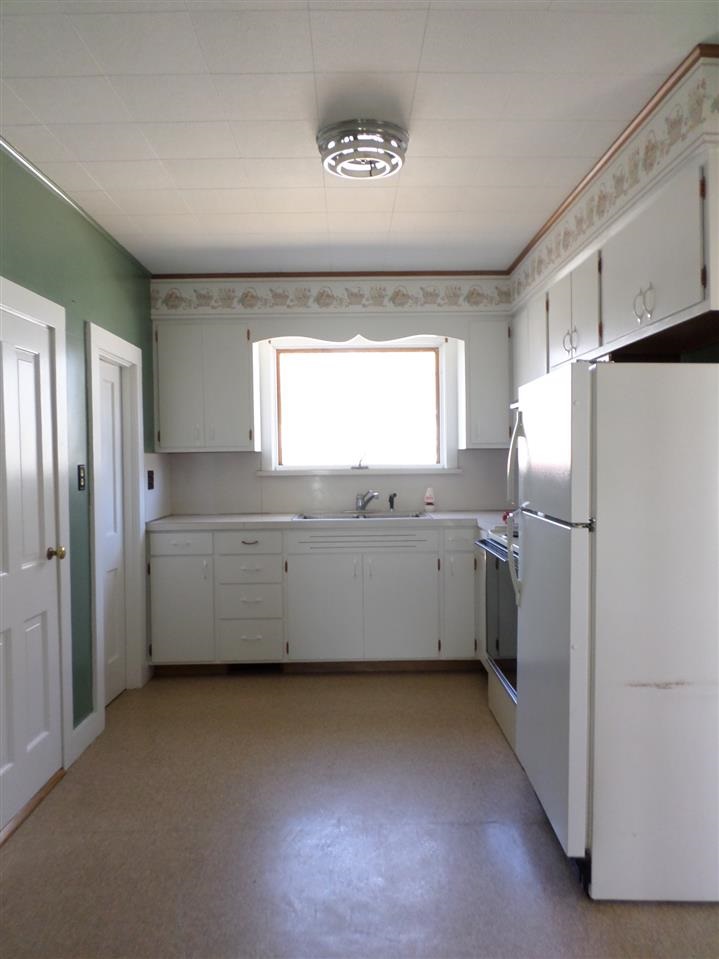200 High St, Wakarusa, IN 46573 photo 9