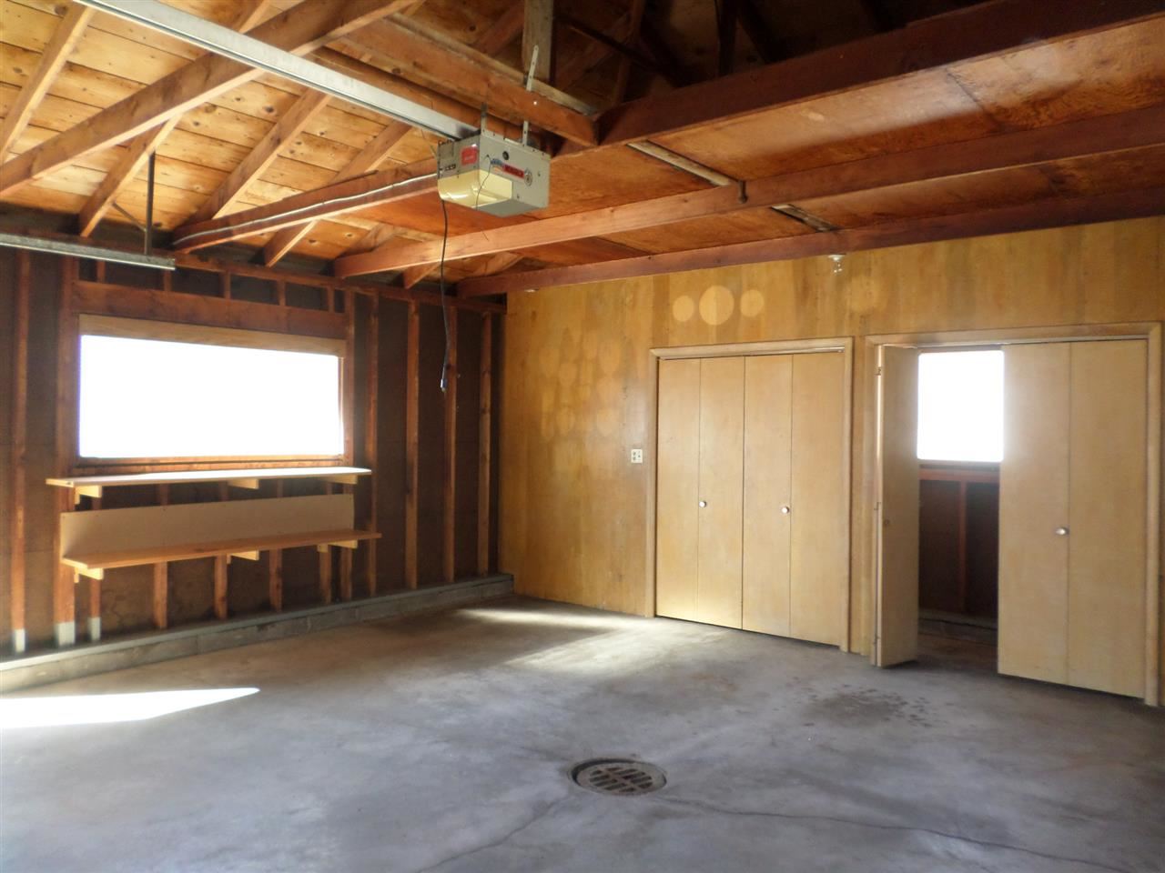 200 High St, Wakarusa, IN 46573 photo 27