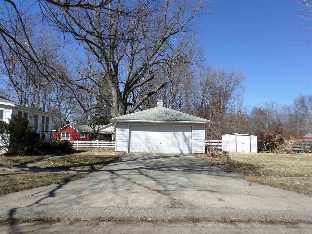 200 High St, Wakarusa, IN 46573 photo 29
