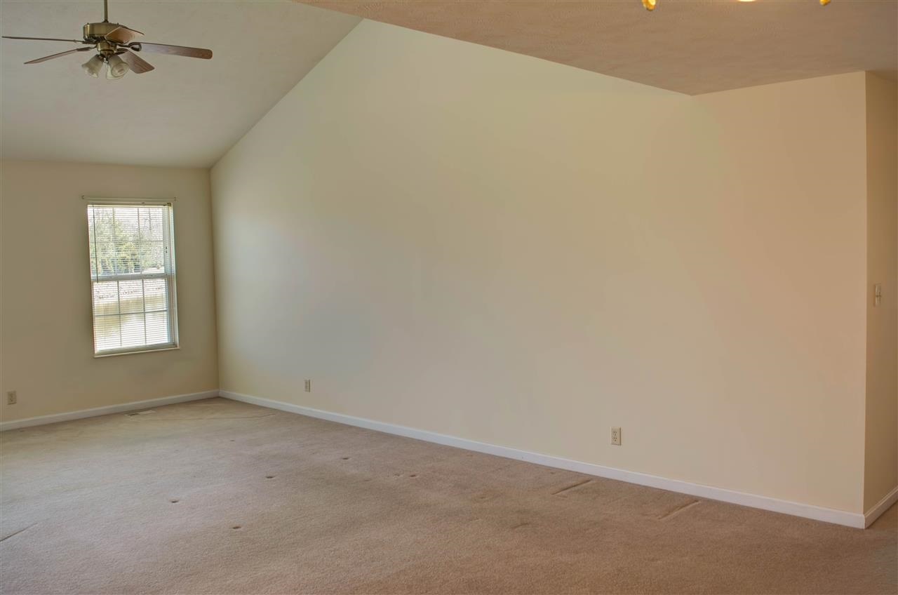 3911 Canyon Rock Ct, Evansville, IN 47725 photo 4
