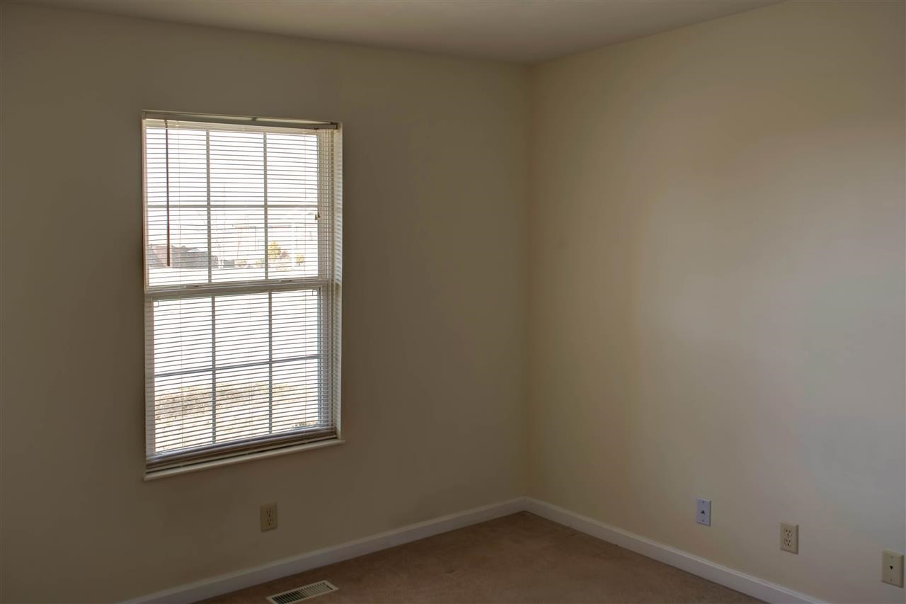 3911 Canyon Rock Ct, Evansville, IN 47725 photo 12