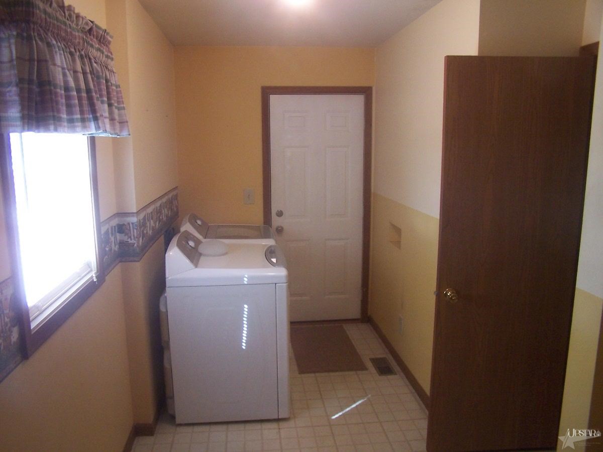 5930 N 600 E, Craigville, IN 46731 photo 10