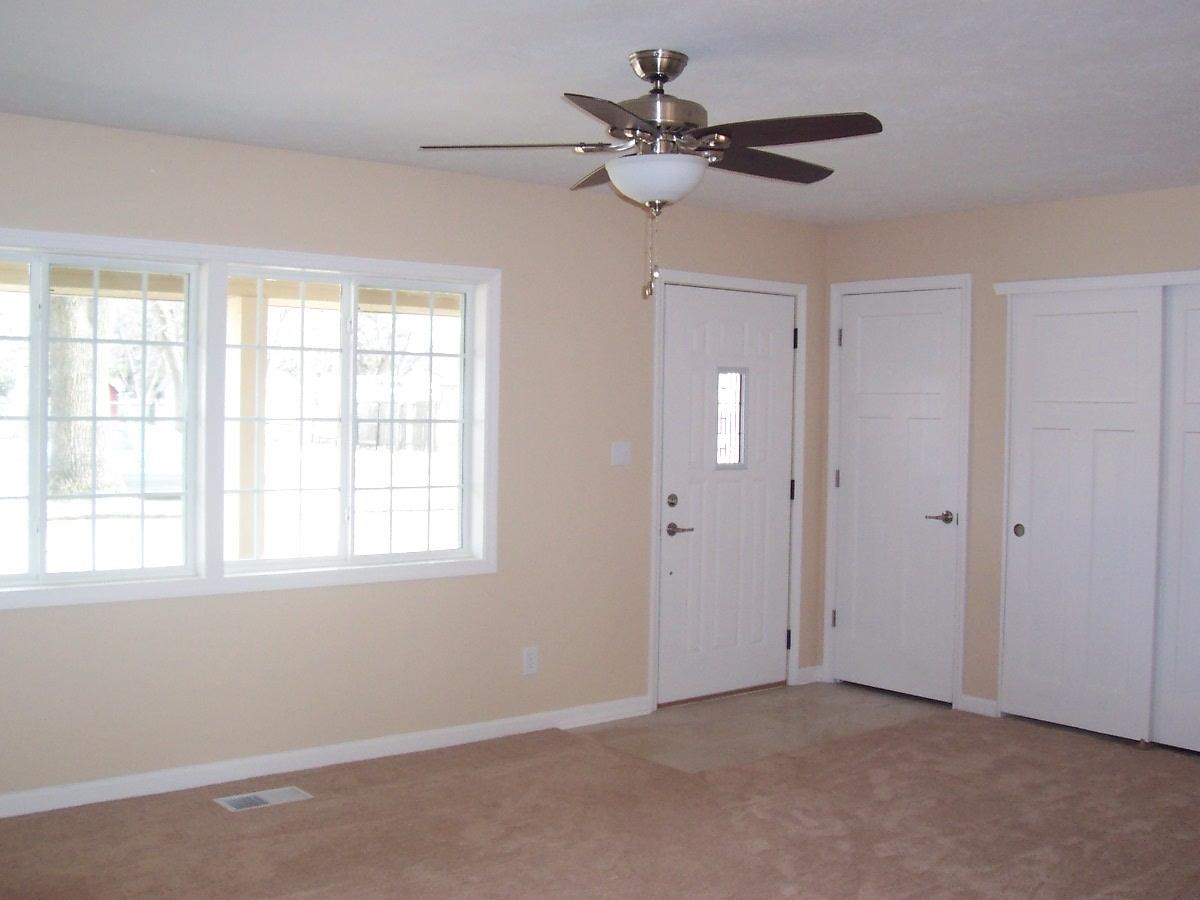 1108 Poplar Dr, Monticello, IN 47960 photo 5