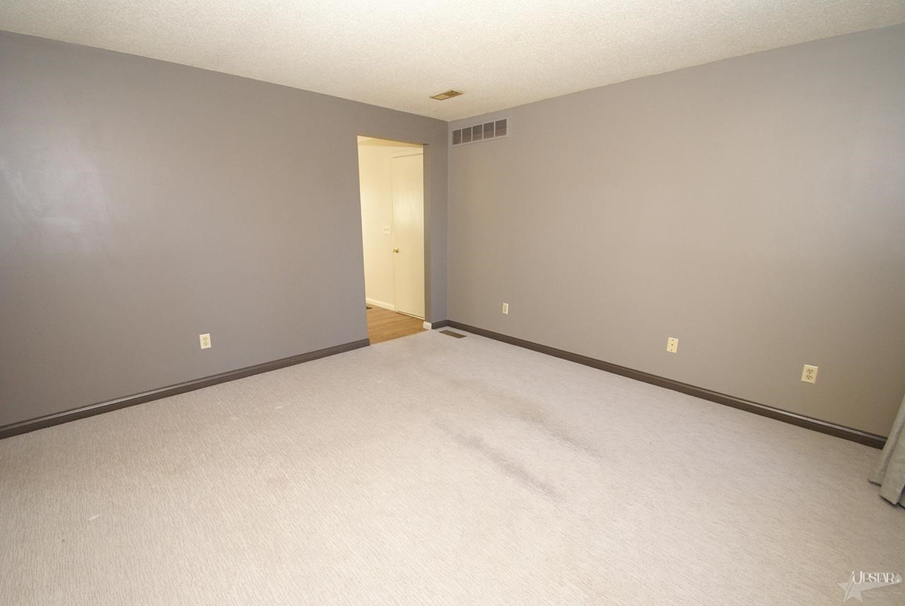 2514 Repton Dr, Fort Wayne, IN 46815 photo 5