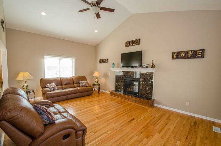 53196 Meadowgrass Ln, South Bend, IN 46628 photo 4